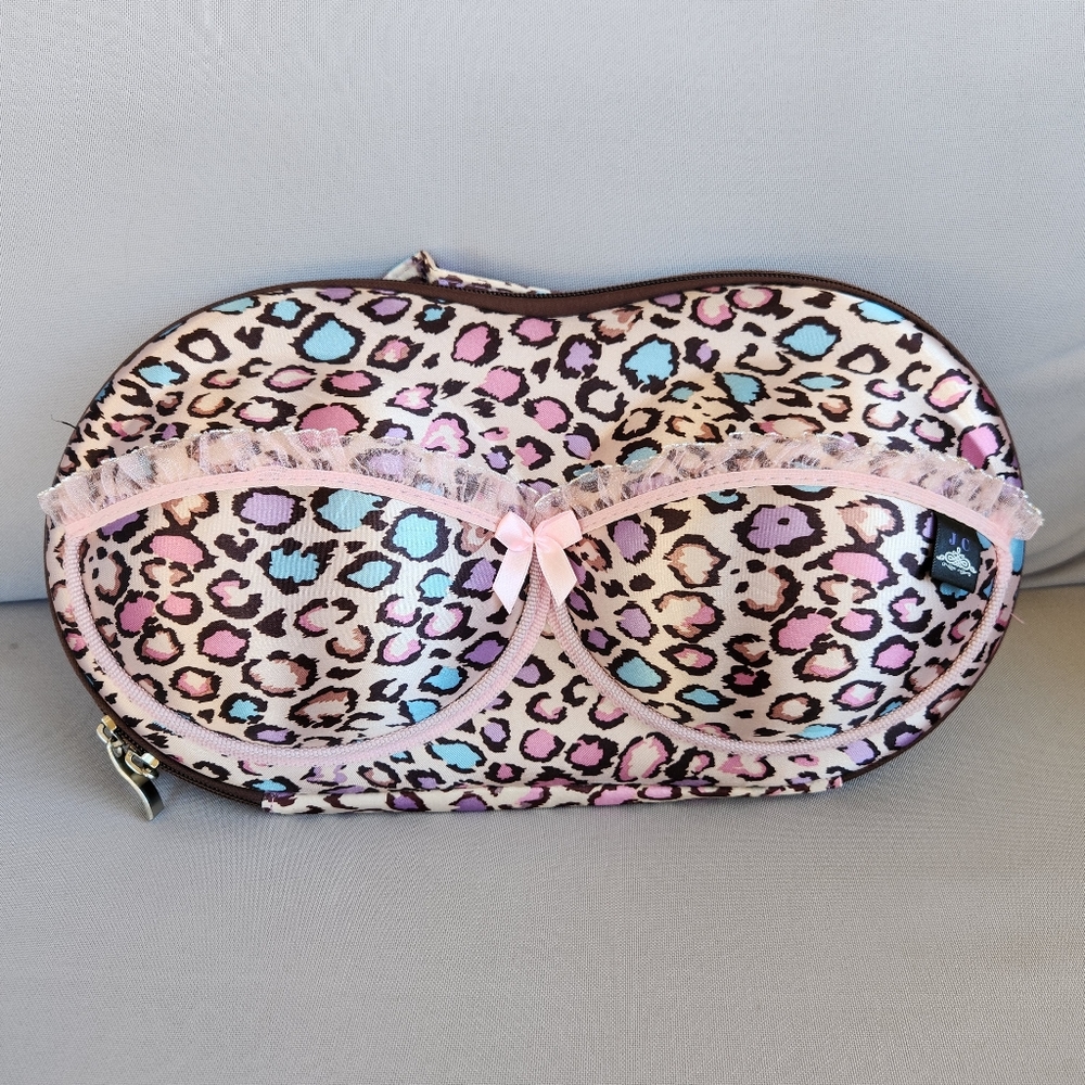 Jacky's collection pink leopard hard side bra travel case